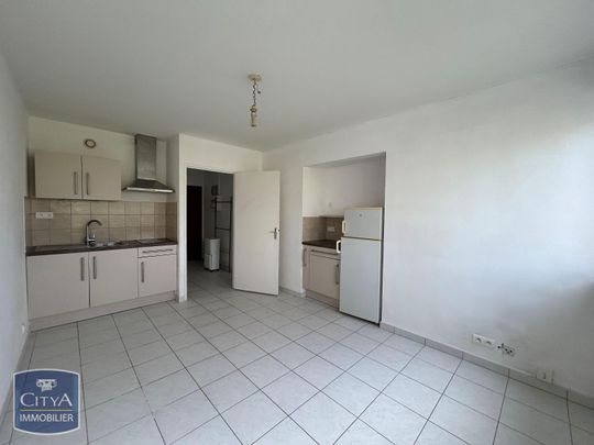 Location Appartement 1 pièce 37m² LA CHAUSSEE ST VICTOR 41260 - Photo 1