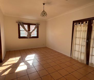 Home For Rent - Photo 6