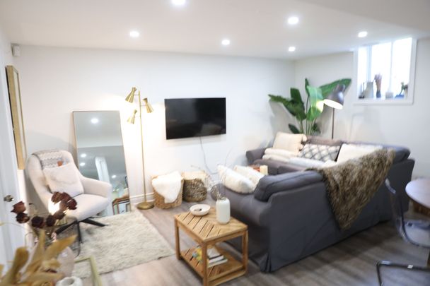 For Lease - 5552 Ethan Drive Unit# Lower, Mississauga, Ontario - Photo 1