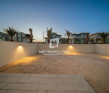 Corner G+1 | Large Plot | Great Position - Photo 2