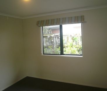 Henderson . Waiting for you. - Photo 6