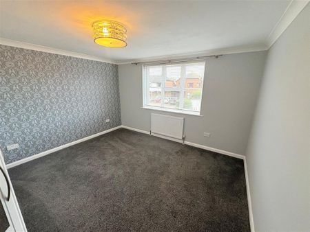 4 bedroom detached house to rent - Photo 3