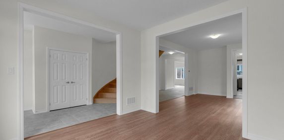 For Lease - 238 Warden Street, Clearview, Ontario - Photo 2