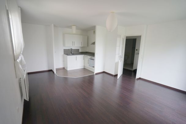 NEUVILLE EN FERRAIN - APPARTEMENT - T2 - Photo 1