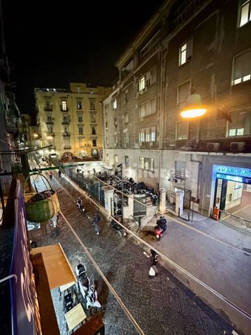 Bilocale piazza Monte Santo, Monte Santo, Napoli - Photo 5