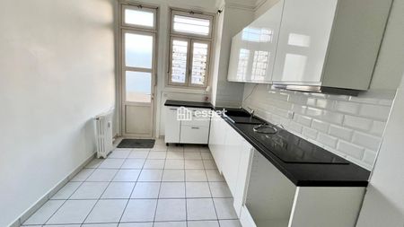 Appartement • Saint James-Général Koenig - Photo 4