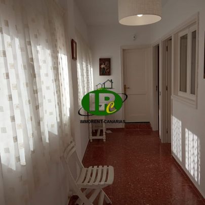 Apartment with 2 bedrooms on 80 sqm living space on 2nd floor - Photo 1