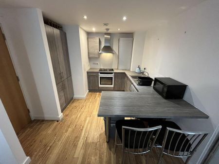 2 bedroom flat to rent - Photo 5