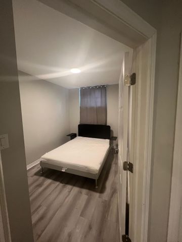 For Lease - 1293 Thames Street, Carlington - Central Park, Ontario - Photo 2