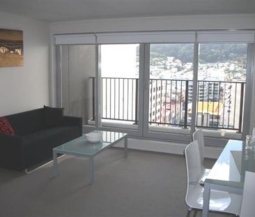 3 Bedroom Furnished Central City Apartment - Photo 4