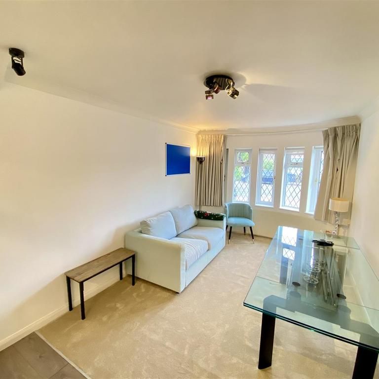 1 bedroom flat to rent - Photo 1