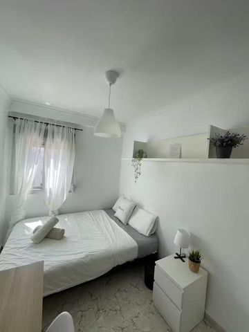 Carrer de Jerónima Galés, Valencia, Valencian Community 46017 - Photo 5