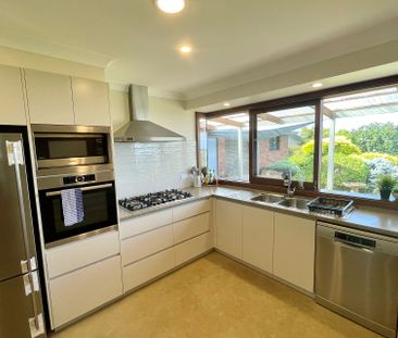 23 Farnham Avenue, Wentworth Falls. - Photo 4