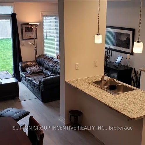 For Lease - 33 CHURCHLEA Mews, Orillia, Ontario - Photo 1