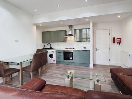 1 bedroom flat to rent - Photo 2