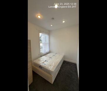 1 Bed Flat, High Street North, E6 - Photo 5