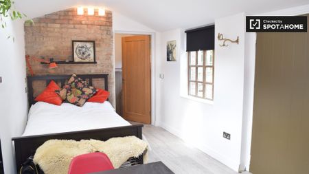 Studio apartment for rent in Killiney, Dublin - Photo 3