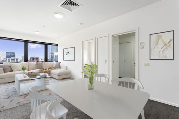 Unfurnished 1 bedroom delight in central location with study! - Photo 1