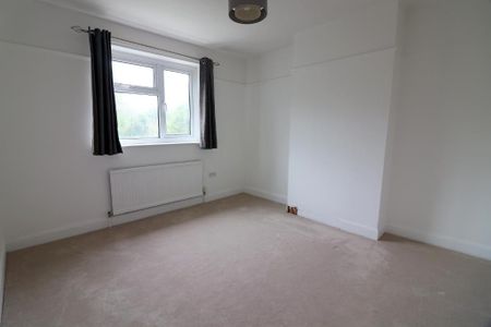 3 Bedroom Semi-Detached To Rent - Photo 4