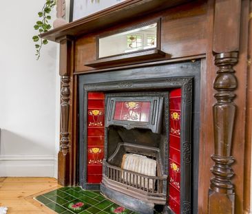 Gracefully Versatile, Unbeatable Locale - Photo 2