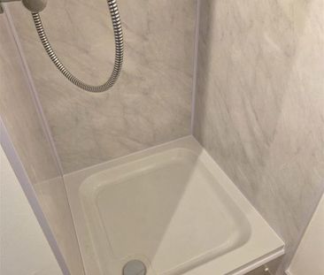 2 bedroom property to rent - Photo 4