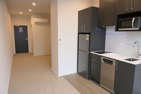 Te Aro Living - Utilities Included - Photo 2