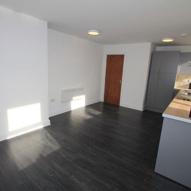 2 bedroom property to rent - Photo 1