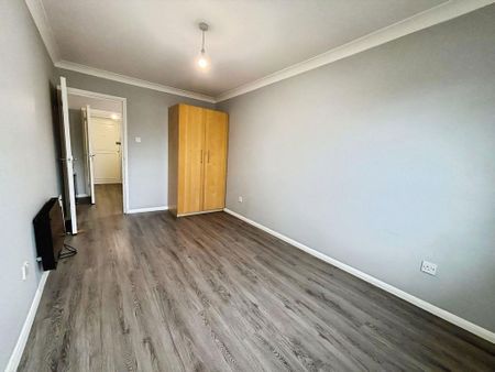 1 bedroom ground floor flat to rent - Photo 4