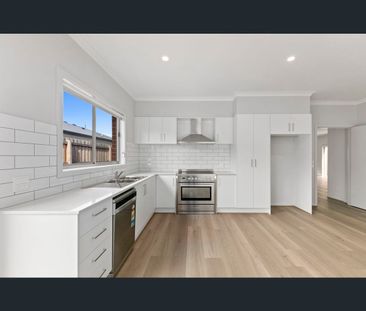 62 Marriott Boulevard, Weir Views, Vic 3338 - Photo 2