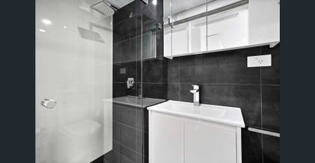 Modern self-contained fully furnished units with a balcony and free WiFi - Photo 5