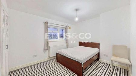 Lyon Park Avenue, Wembley, HA0 - Photo 5