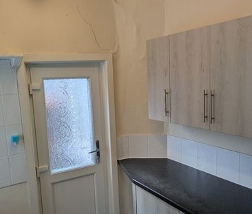 2 Bed Terraced House, Hafton Road, M7 - Photo 4