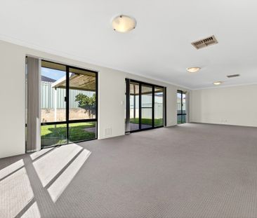 180 Baltimore Parade, Merriwa WA 6030 - Photo 2