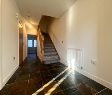 5 bedroom terraced house to rent - Photo 4