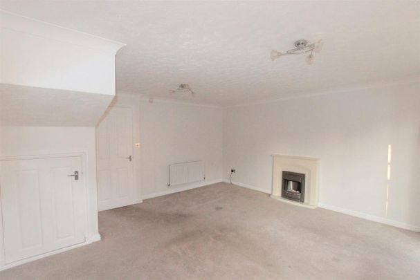 2 bedroom terraced house to rent - Photo 1