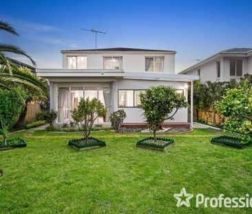 57 Burrindi Road, Caulfield South VIC 3162 - Photo 2