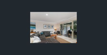 BEAUTIFULLY PRESENTED HOME IN ‘BAYFIELDS ESTATE’ - Photo 3