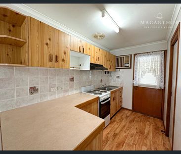 Cosy 2-Bedroom Home: Your Perfect Retreat - Photo 5