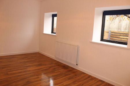 2 bedroom barn conversion to rent - Photo 2