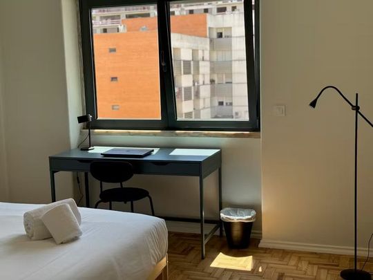 Rua da Beneficência, Lisbon, Lisbon 1600-019 - Photo 1