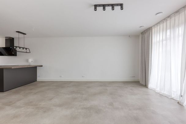 Westmadeweg 72, Kraayenstein en Vroondaal, 2553EM, Den Haag - Photo 1