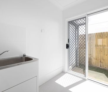 FOUR-BEDROOM FAMILY HOME - Photo 1