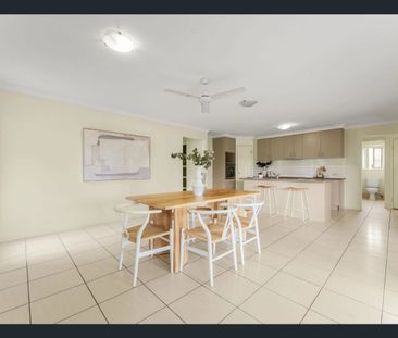 Well-Presented Family Home in Quiet Bellbird Park Location - Photo 4