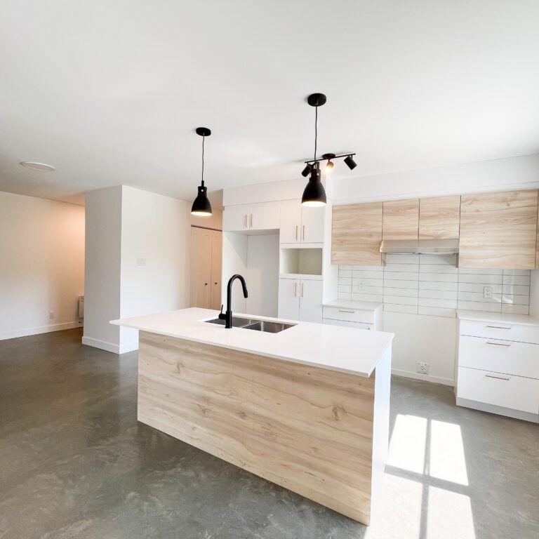 617 Rue John-S.-Bourque - Photo 1