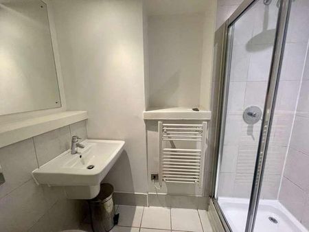 Longfield Centre, Prestwich, M25 - Photo 5