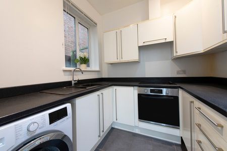 Skardu Road, Cricklewood, London, NW2 3ES - Photo 2