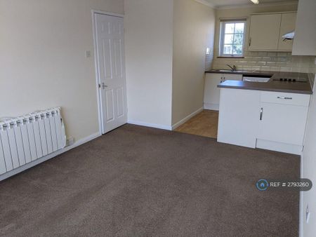 2 bedroom bungalow to rent - Photo 2