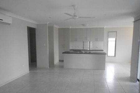 77 Bilbao Place, Bushland Beach - Photo 4