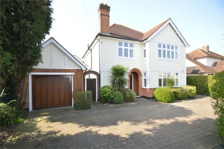 West Grove, Hersham, Walton-on-Thames, KT12 - Photo 2