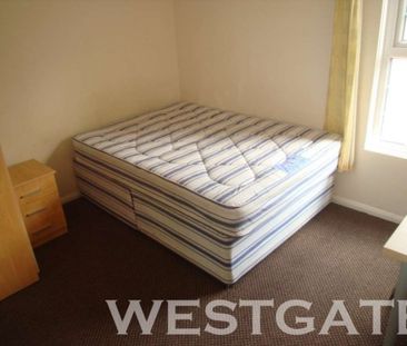 4 Bed - Blenheim Road, Reading - Photo 3